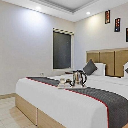 โอโย 8404 โฮเต็ล แอโรฟลาย Hotel นิวเดลี ภายนอก รูปภาพ