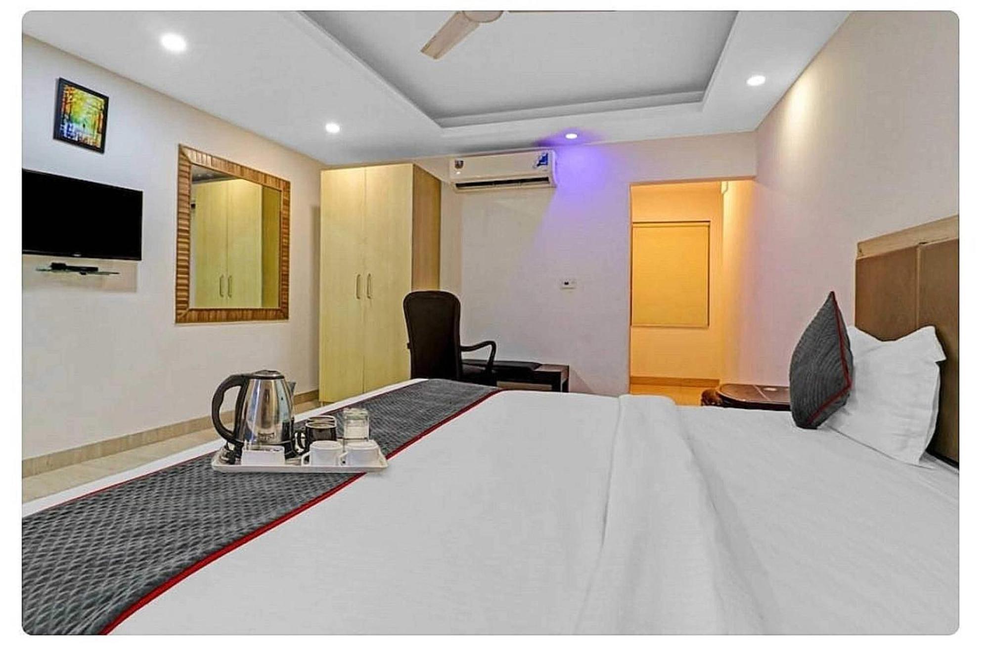 โอโย 8404 โฮเต็ล แอโรฟลาย Hotel นิวเดลี ภายนอก รูปภาพ