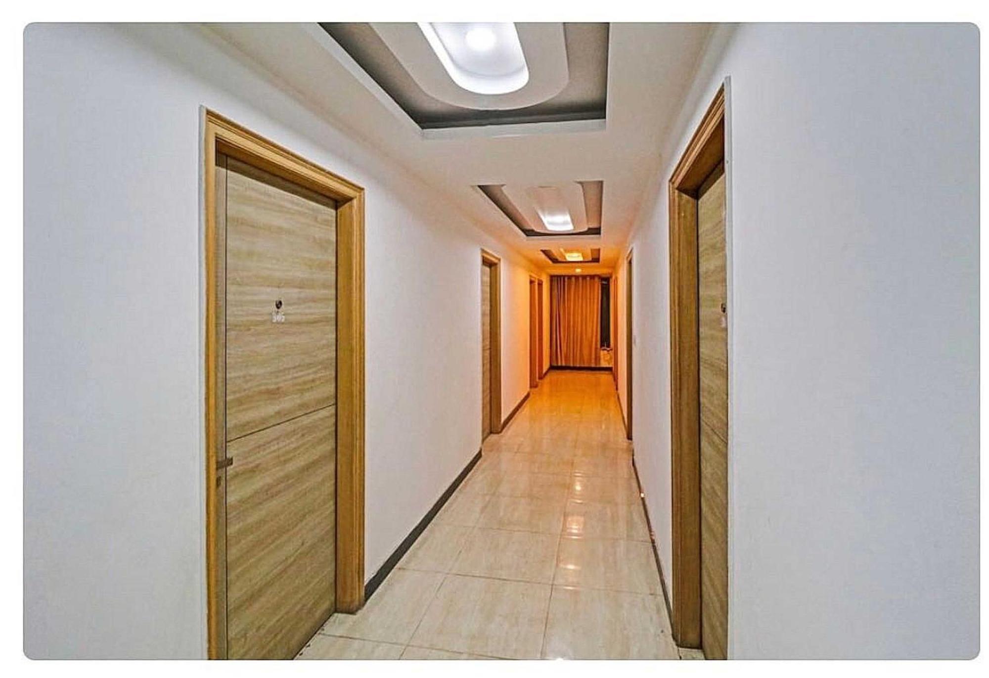 โอโย 8404 โฮเต็ล แอโรฟลาย Hotel นิวเดลี ภายนอก รูปภาพ