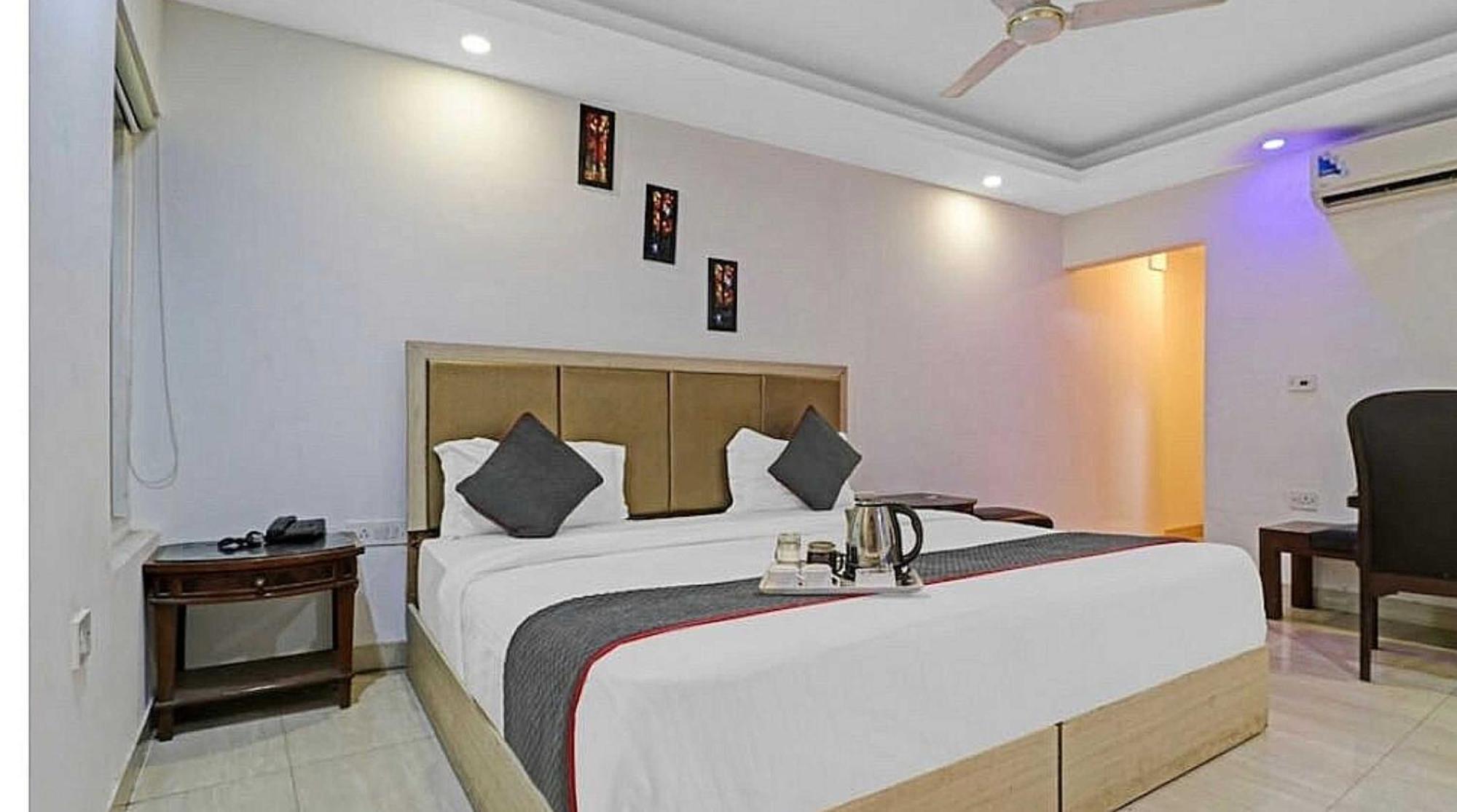 โอโย 8404 โฮเต็ล แอโรฟลาย Hotel นิวเดลี ภายนอก รูปภาพ