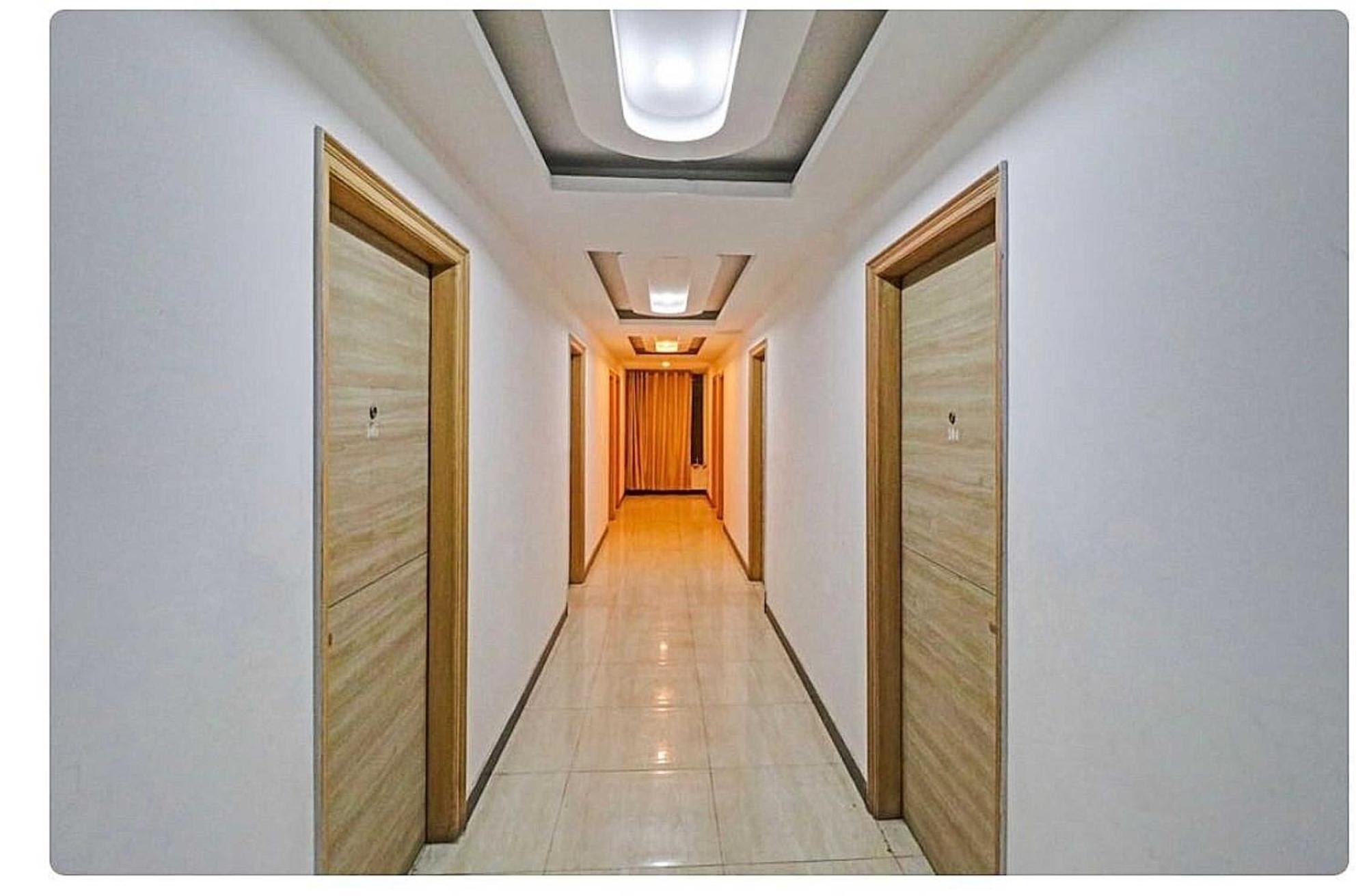 โอโย 8404 โฮเต็ล แอโรฟลาย Hotel นิวเดลี ภายนอก รูปภาพ