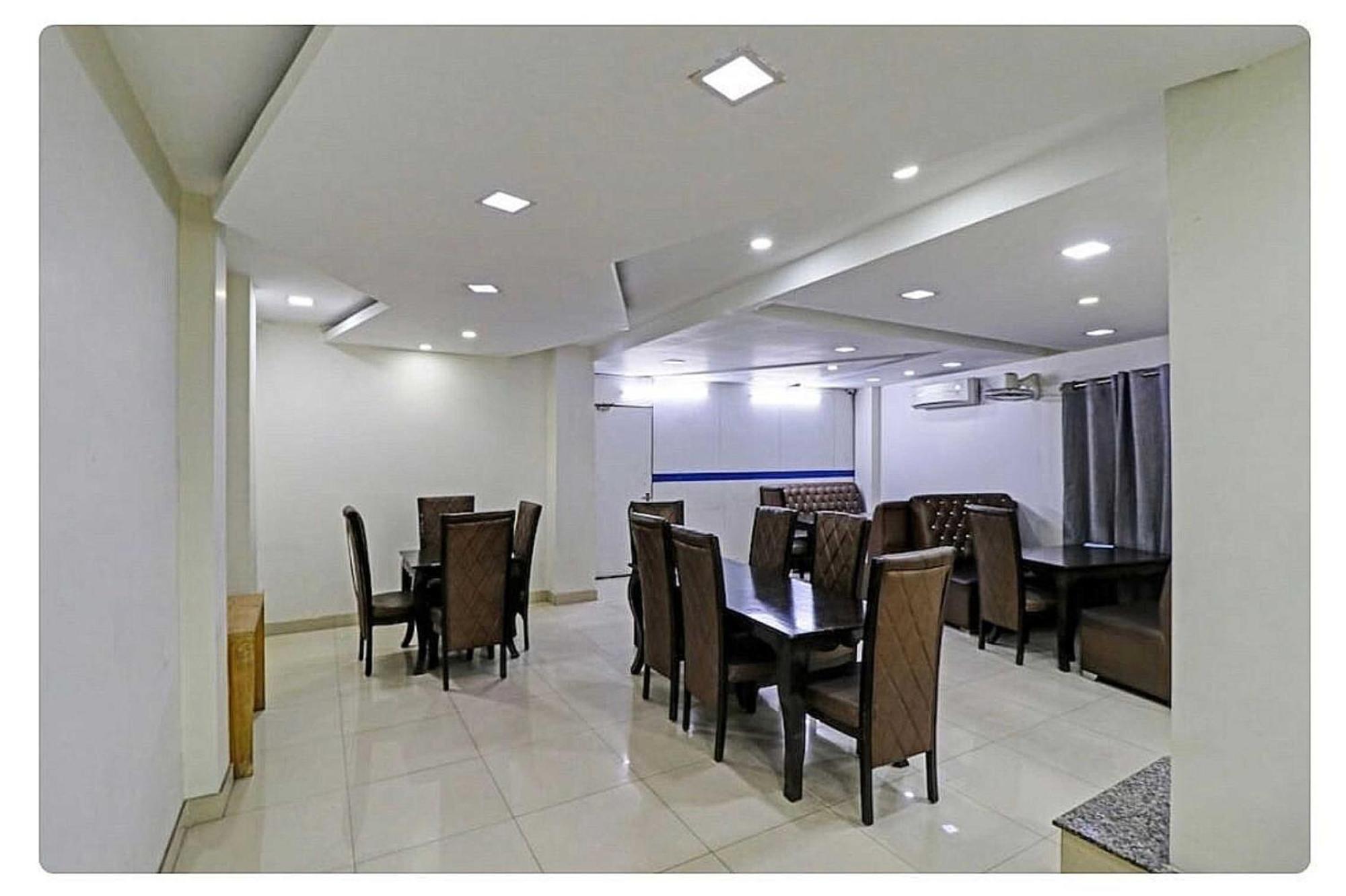 โอโย 8404 โฮเต็ล แอโรฟลาย Hotel นิวเดลี ภายนอก รูปภาพ