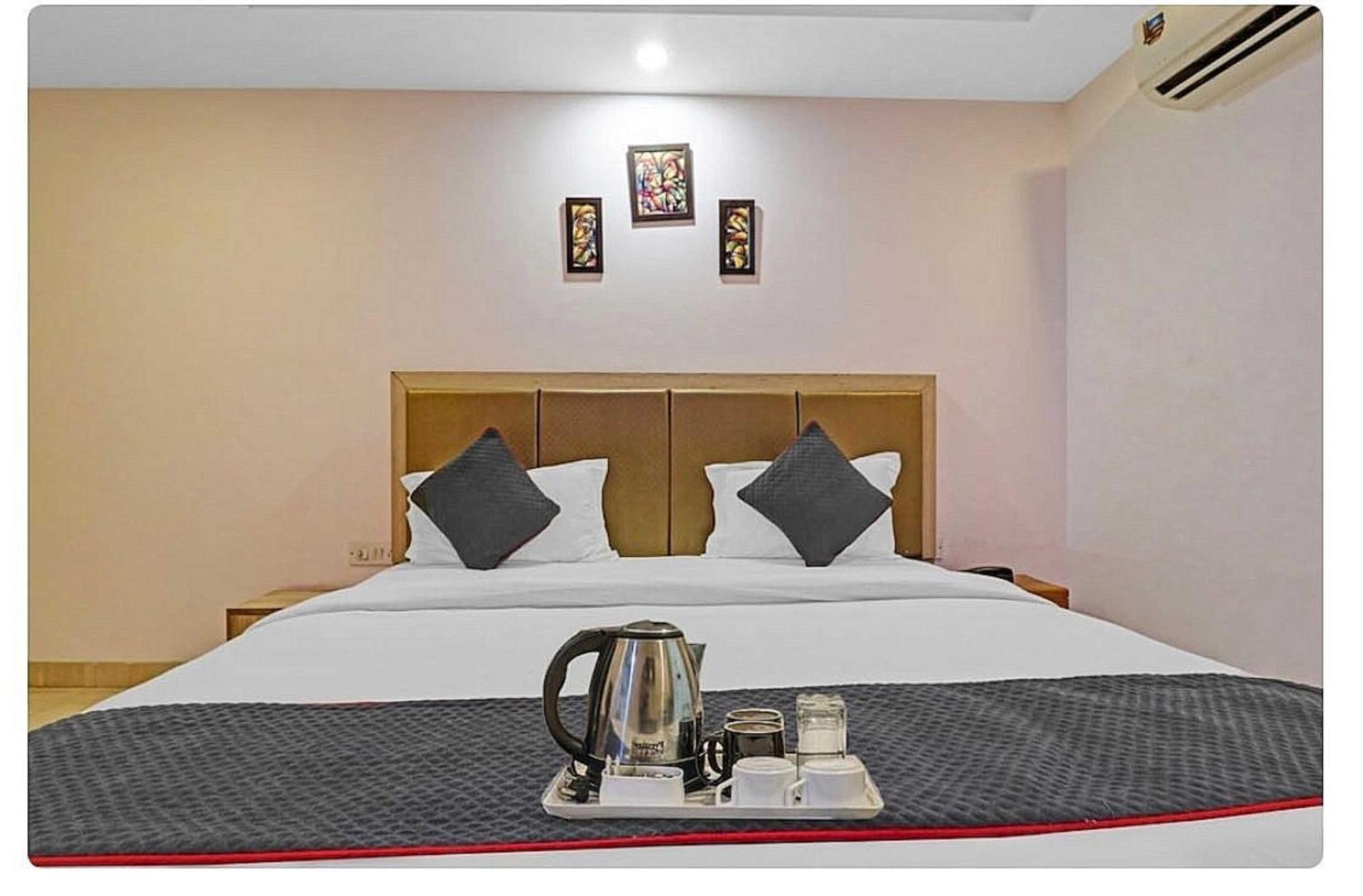 โอโย 8404 โฮเต็ล แอโรฟลาย Hotel นิวเดลี ภายนอก รูปภาพ