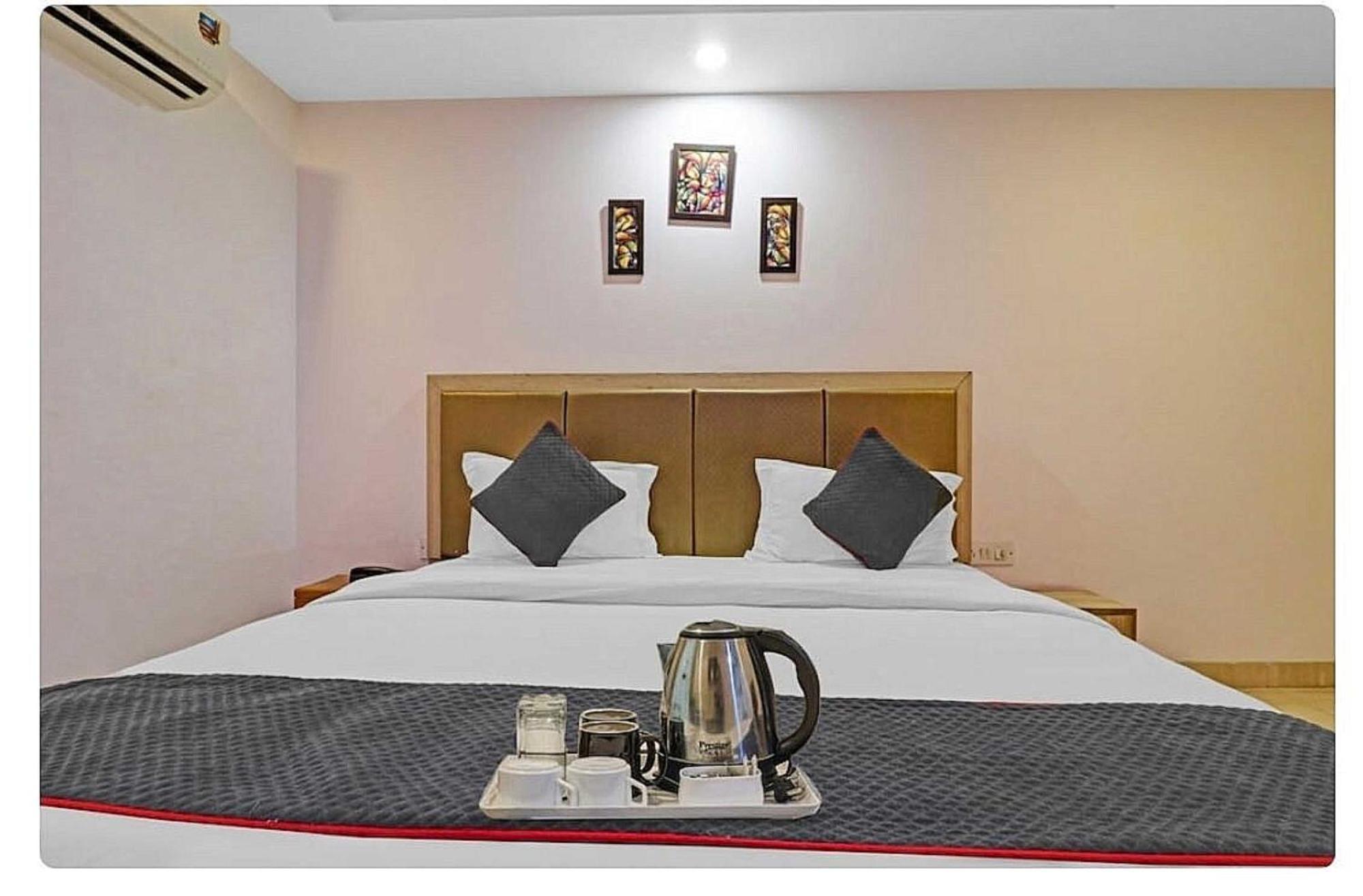 โอโย 8404 โฮเต็ล แอโรฟลาย Hotel นิวเดลี ภายนอก รูปภาพ