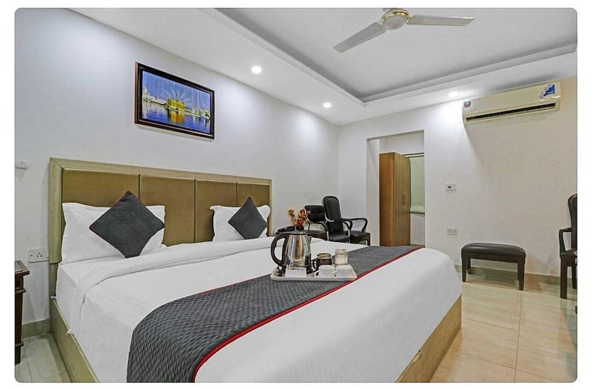 โอโย 8404 โฮเต็ล แอโรฟลาย Hotel นิวเดลี ภายนอก รูปภาพ