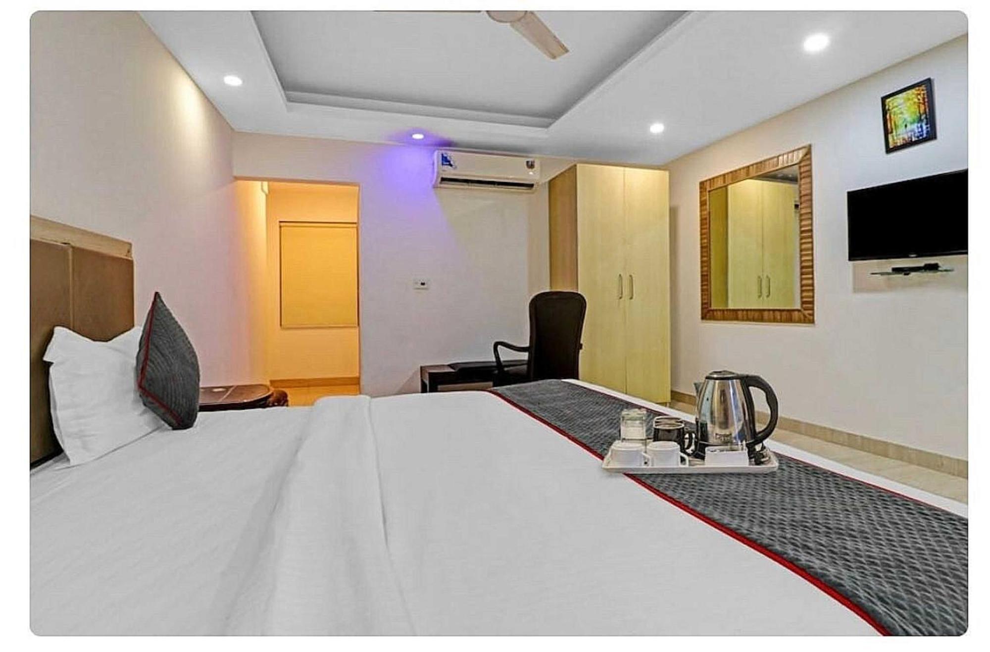 โอโย 8404 โฮเต็ล แอโรฟลาย Hotel นิวเดลี ภายนอก รูปภาพ