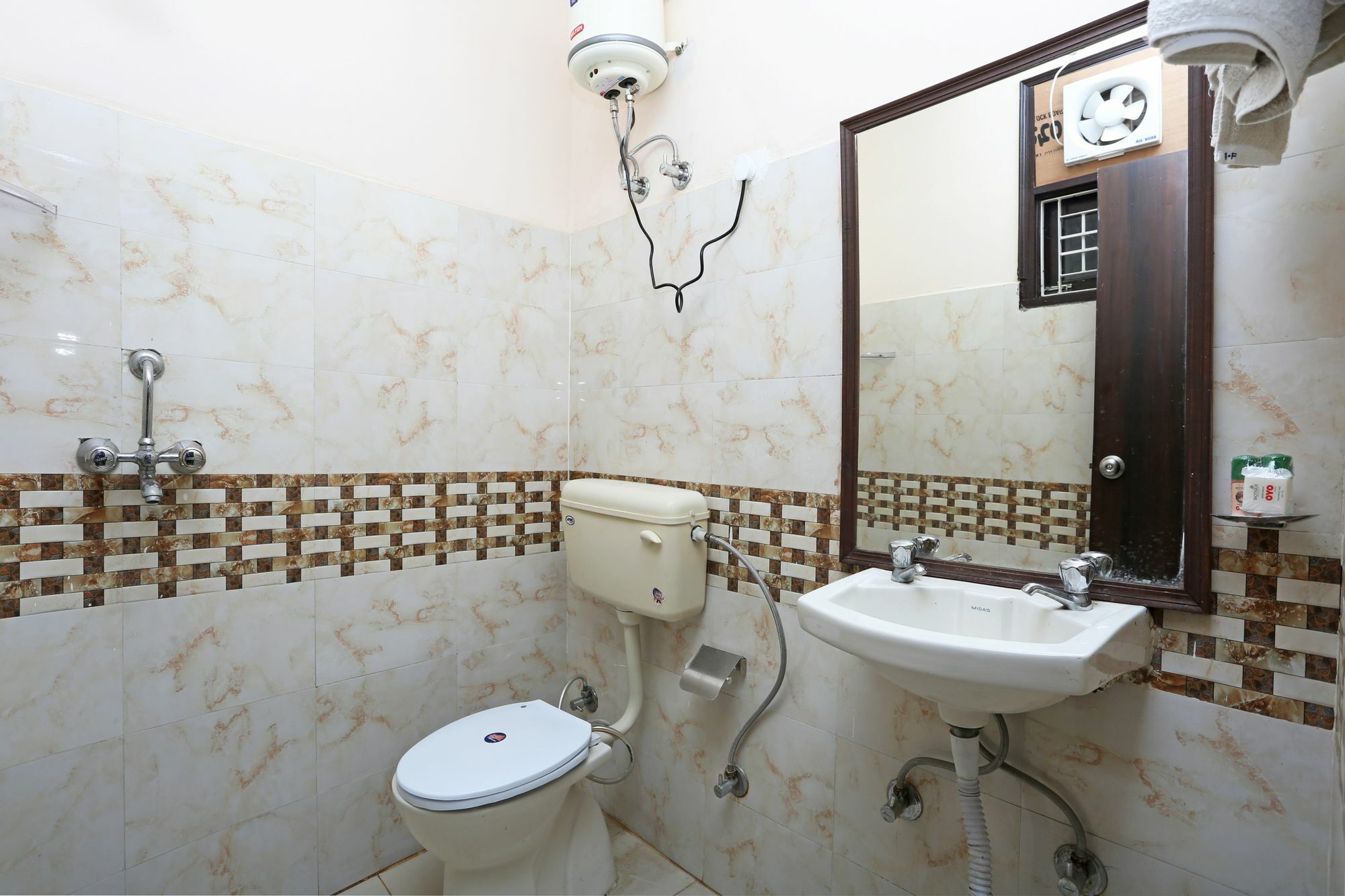 โอโย 8404 โฮเต็ล แอโรฟลาย Hotel นิวเดลี ภายนอก รูปภาพ